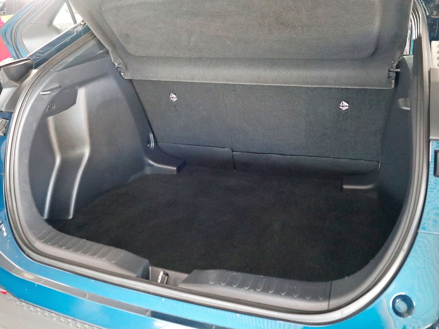 Used Toyota C-HR 2024 for sale - 75621627: Photo 22