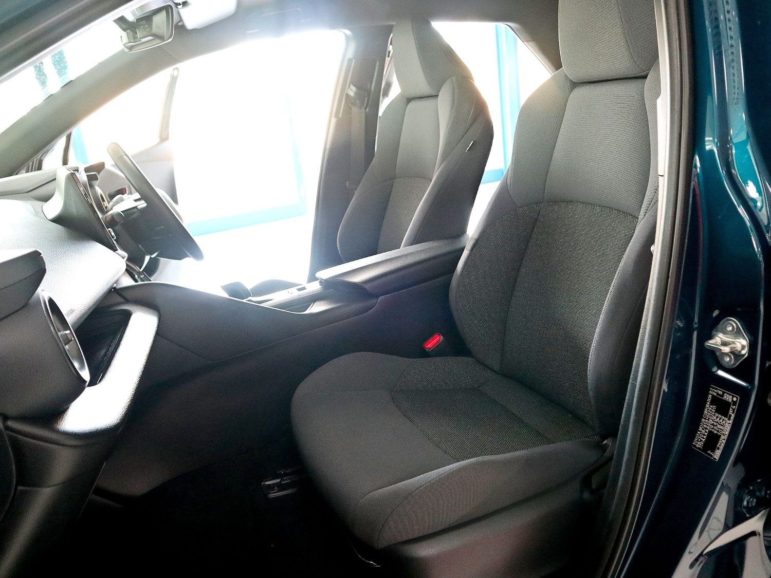 Used Toyota C-HR 2024 for sale - 75621627: Photo 24