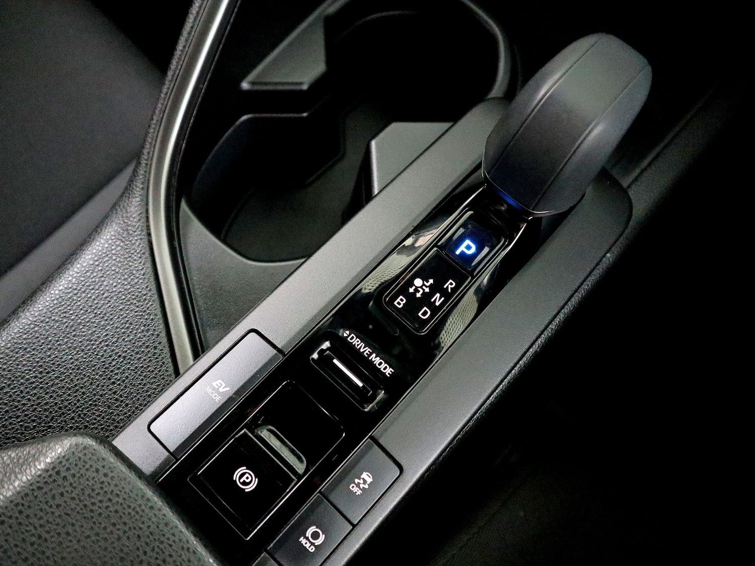 Used Toyota C-HR 2024 for sale - 75621627: Photo 35