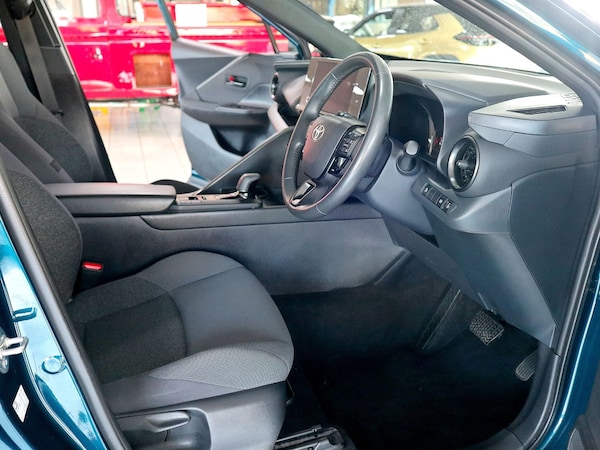 Used Toyota C-HR 2024 for sale - 75621627: Photo 3