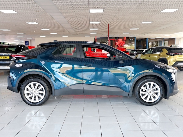 Used Toyota C-HR 2024 for sale - 75621627: Photo 6