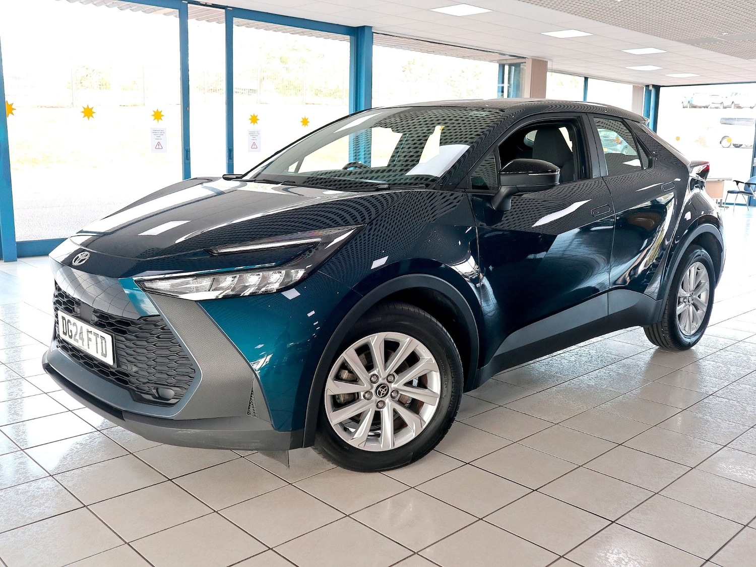 Used Toyota C-HR 2024 for sale - 75621627: Photo 9