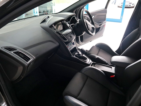 Used Ford Focus 2017 for sale - 76000428: Photo 4