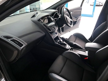 Used Ford Focus 2017 for sale - 76000428: Photo 4