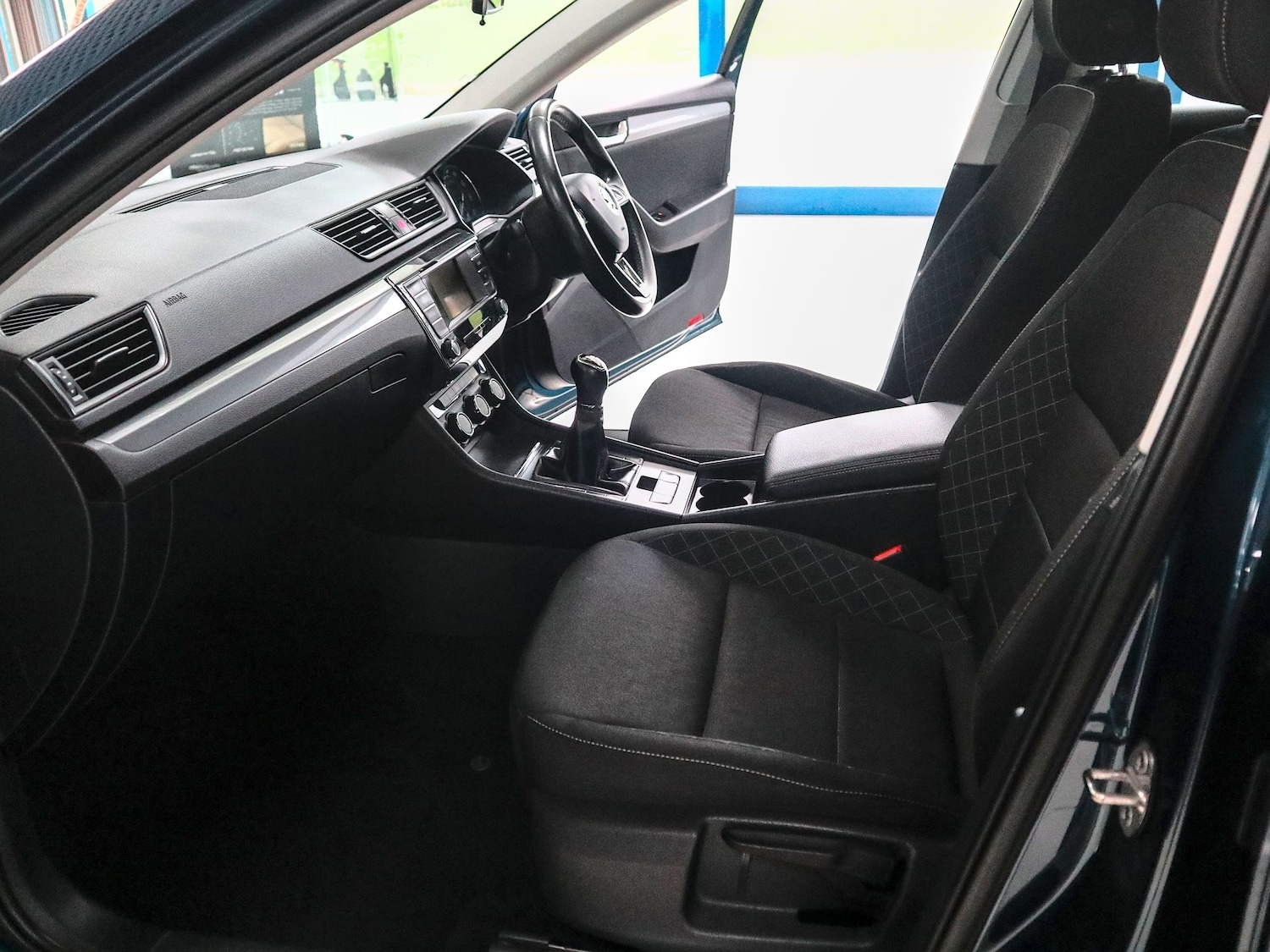 Used Skoda Superb 2016 for sale - 77303917: Photo 4