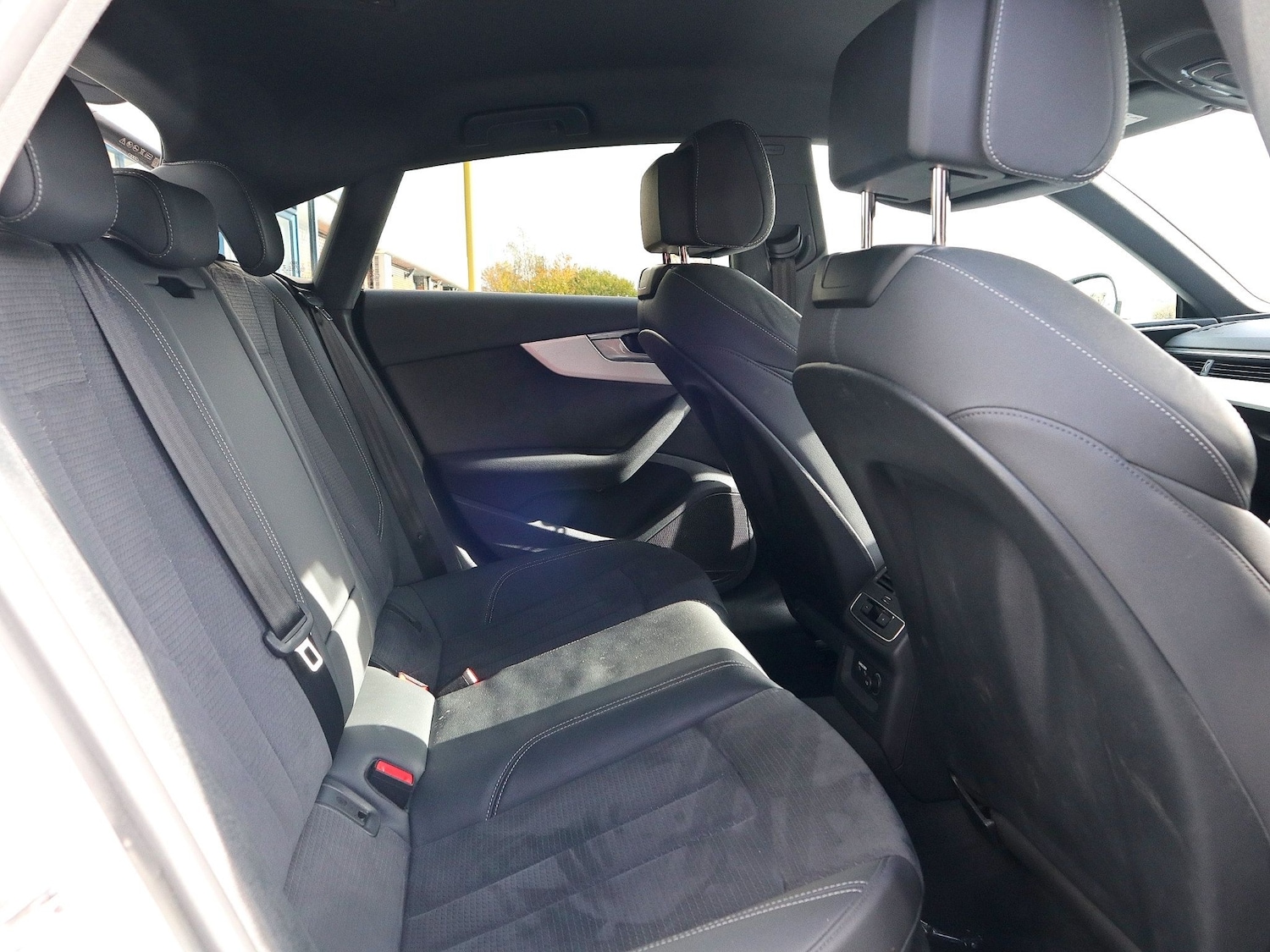 Used Audi A5 2022 for sale - 76407679: Photo 4