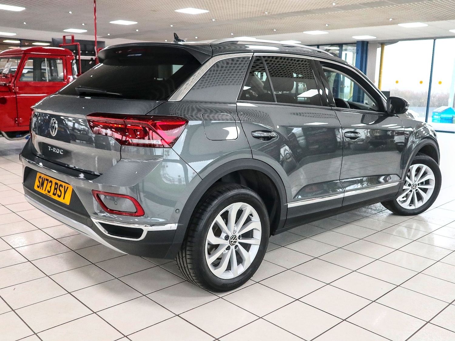 Used Volkswagen T-Roc 2023 for sale - 77303927: Photo 14