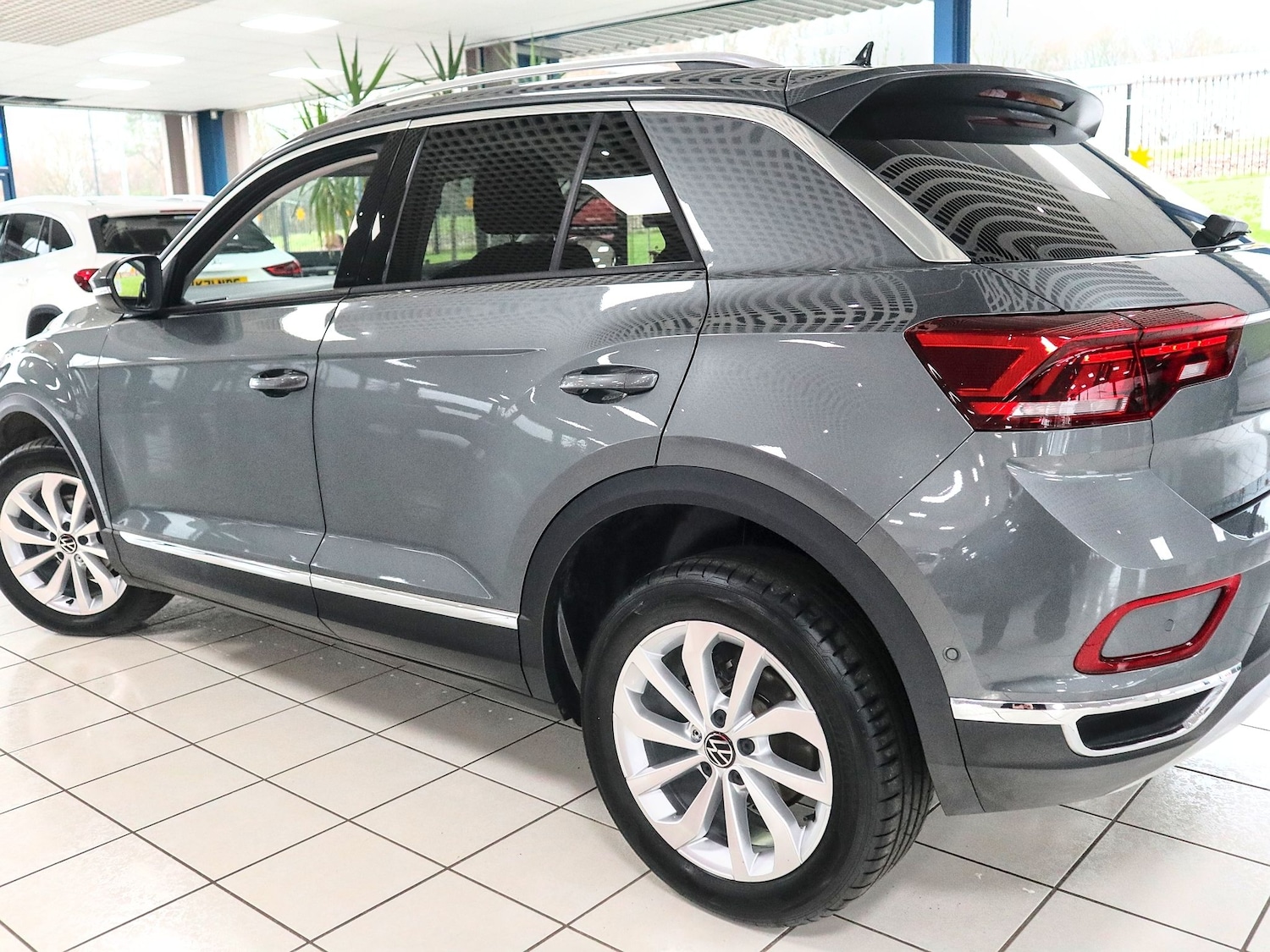 Used Volkswagen T-Roc 2023 for sale - 77303927: Photo 26