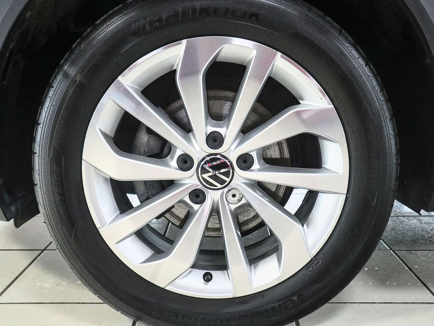 Used Volkswagen T-Roc 2023 for sale - 77303927: Photo 31