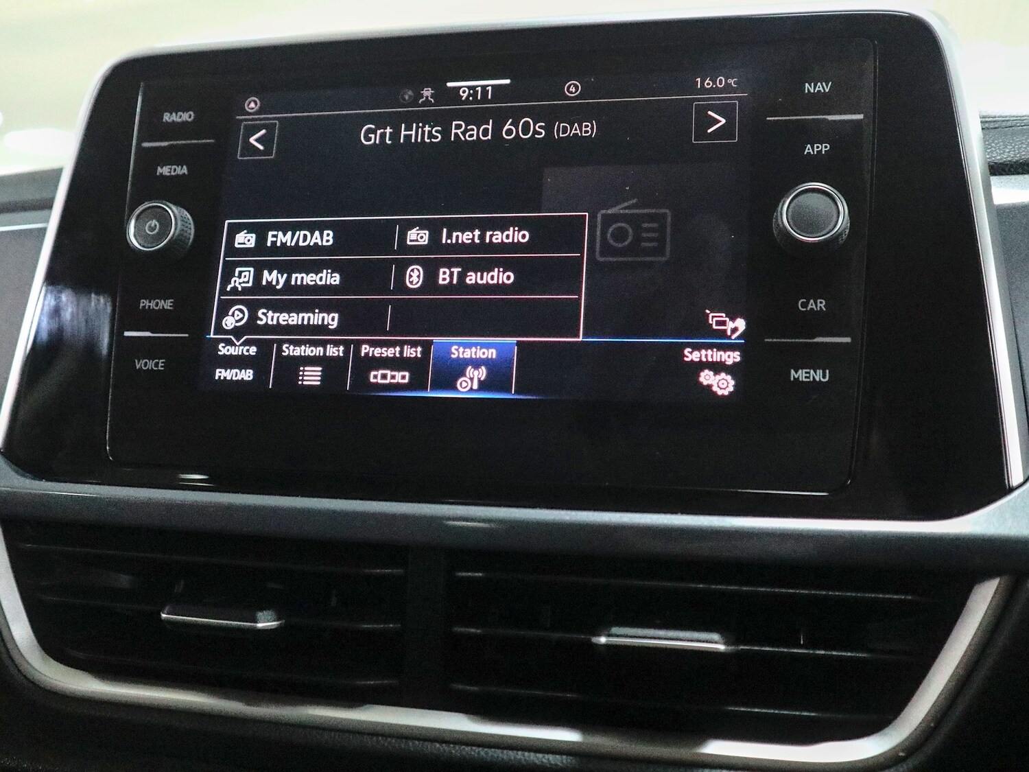 Used Volkswagen T-Roc 2023 for sale - 77303927: Photo 56