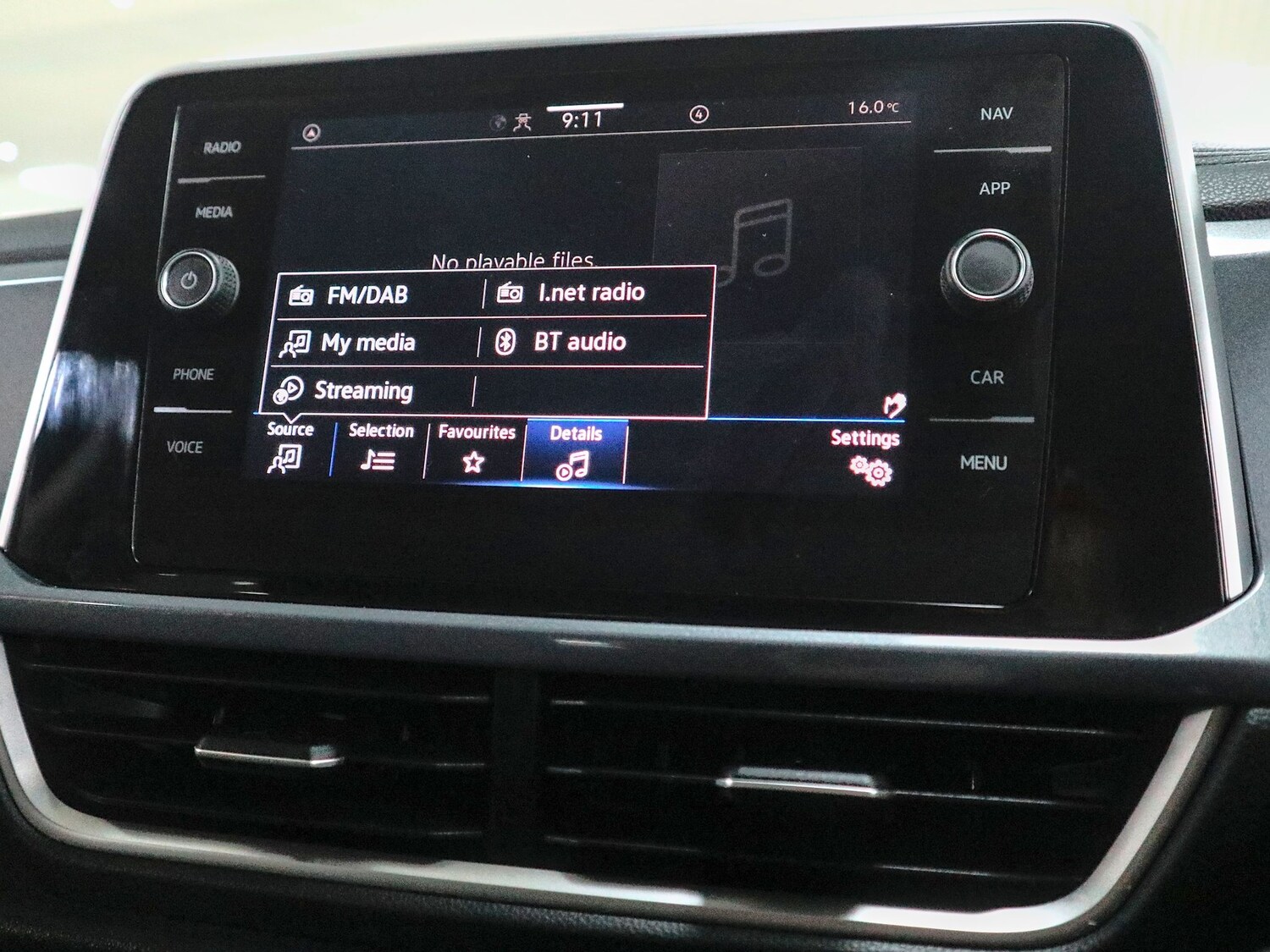 Used Volkswagen T-Roc 2023 for sale - 77303927: Photo 59