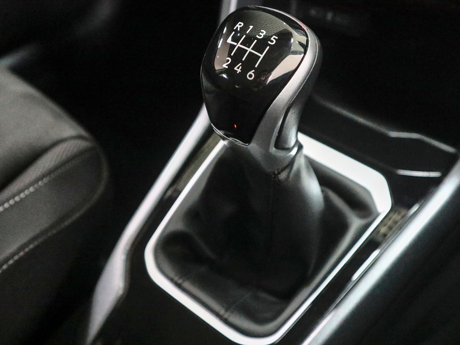 Used Volkswagen T-Roc 2023 for sale - 77303927: Photo 73