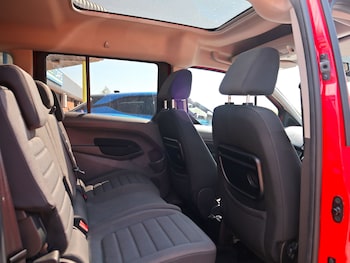 Used Ford Grand Tourneo Connect 2022 for sale - 78460298: Photo