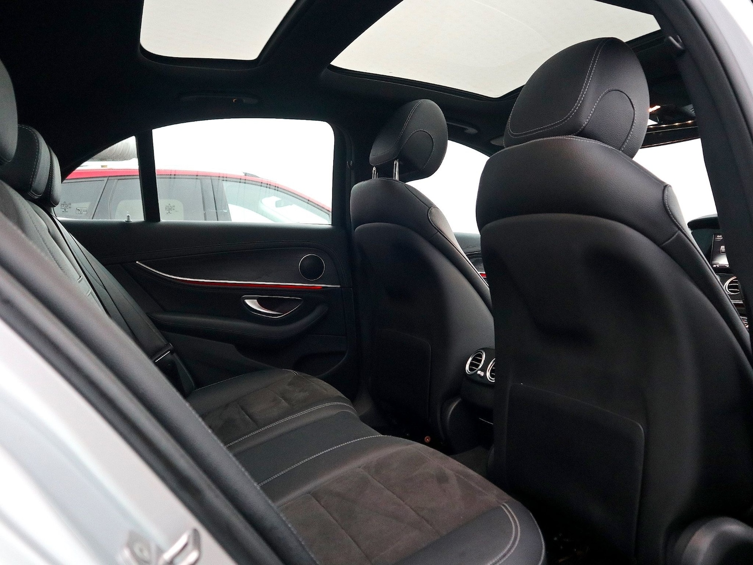 Used Mercedes-Benz E Class 2018 for sale - 77423684: Photo 4