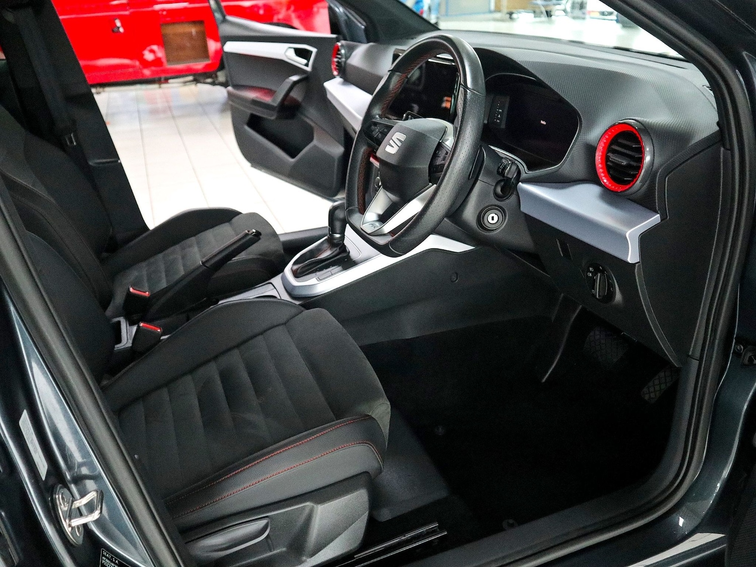 Used SEAT Arona 2024 for sale - 76225457: Photo 3