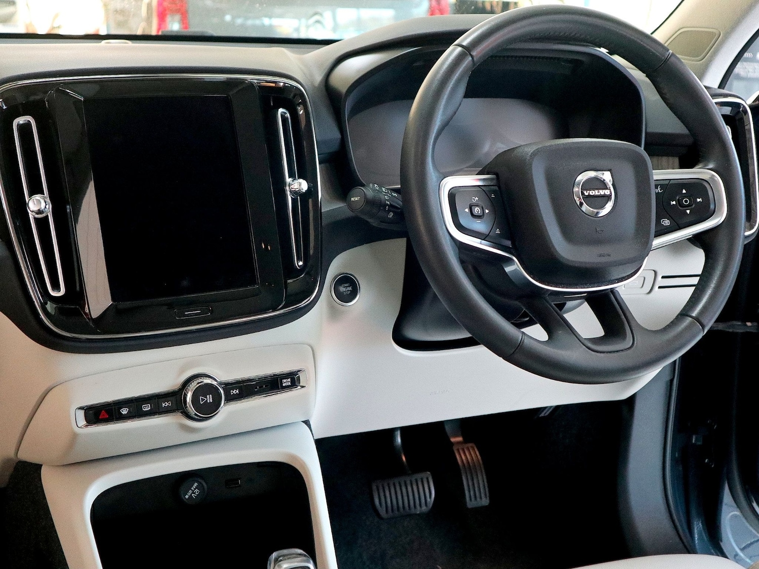 Used Volvo XC40 2021 for sale - 77008431: Photo 23