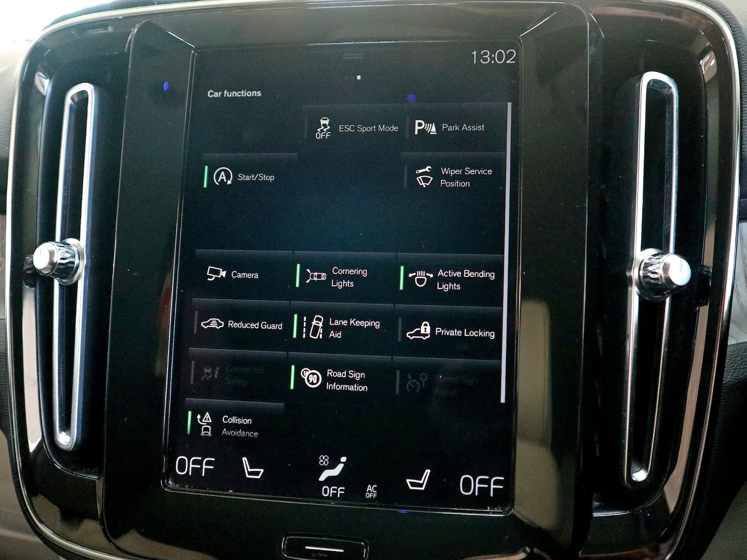 Used Volvo XC40 2021 for sale - 77008431: Photo 32