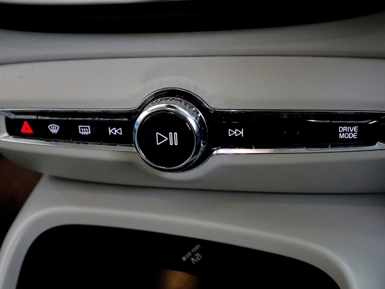 Used Volvo XC40 2021 for sale - 77008431: Photo 36