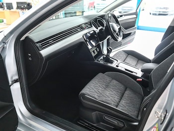 Used Volkswagen Passat 2022 for sale - 77303925: Photo