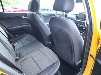 Used Kia Stonic 2023 for sale - 79600650: Photo