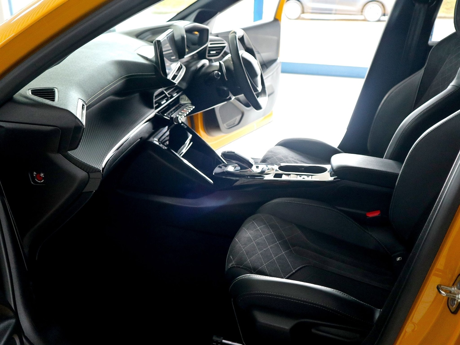 Used Peugeot 208 2022 for sale - 77342841: Photo 4