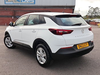 Used Vauxhall Grandland 2023 for sale - 76011929: Photo 2