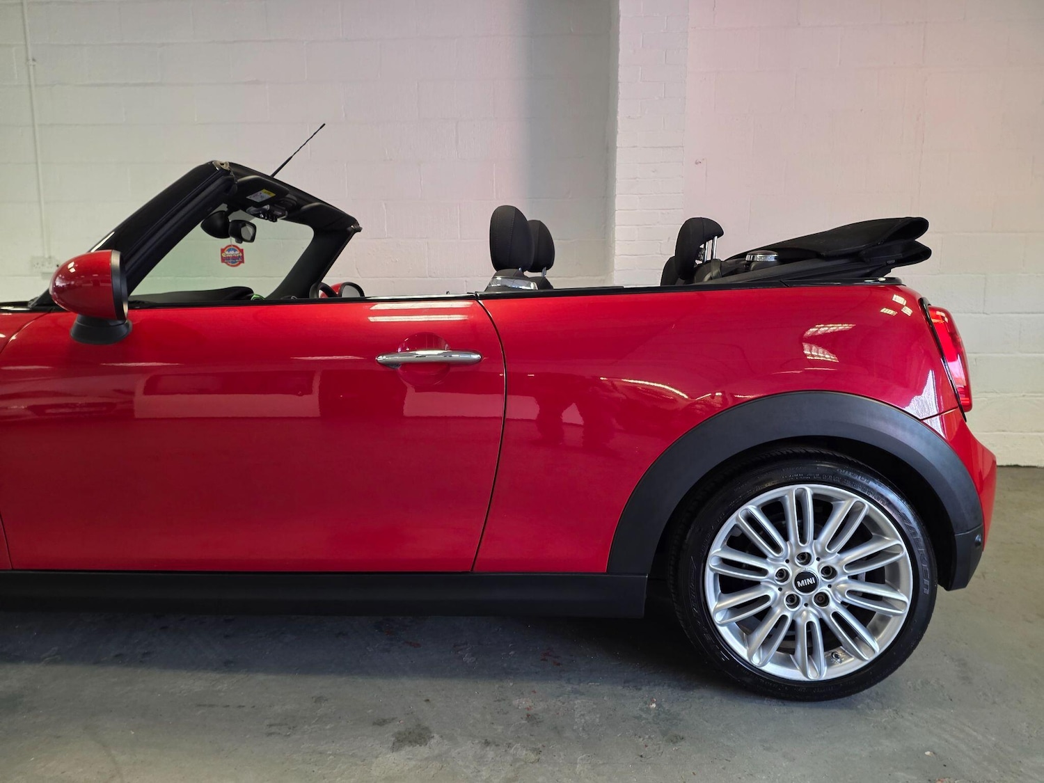 Used MINI Convertible 2016 for sale - 78170981: Photo 17