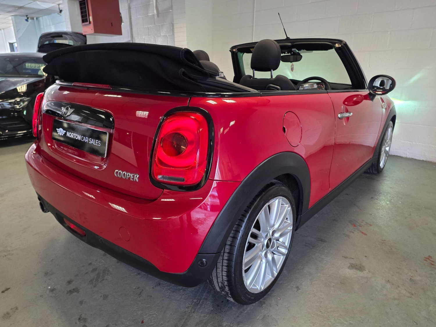 Used MINI Convertible 2016 for sale - 78170981: Photo 20