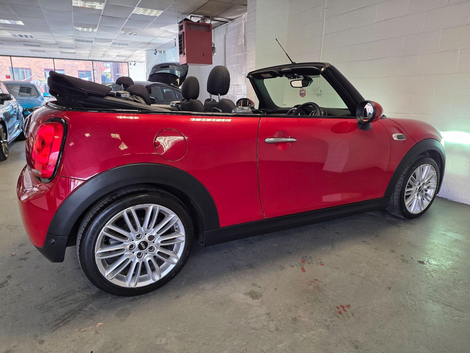 Used MINI Convertible 2016 for sale - 78170981: Photo 22