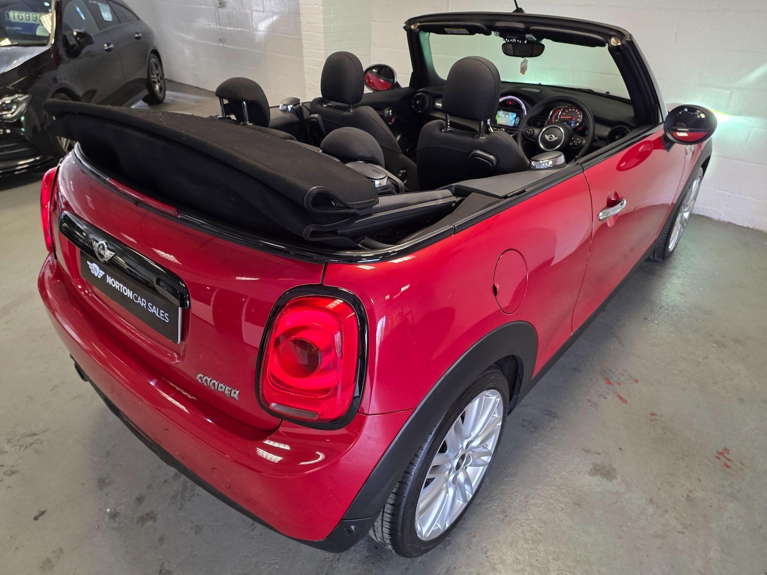 Used MINI Convertible 2016 for sale - 78170981: Photo 23