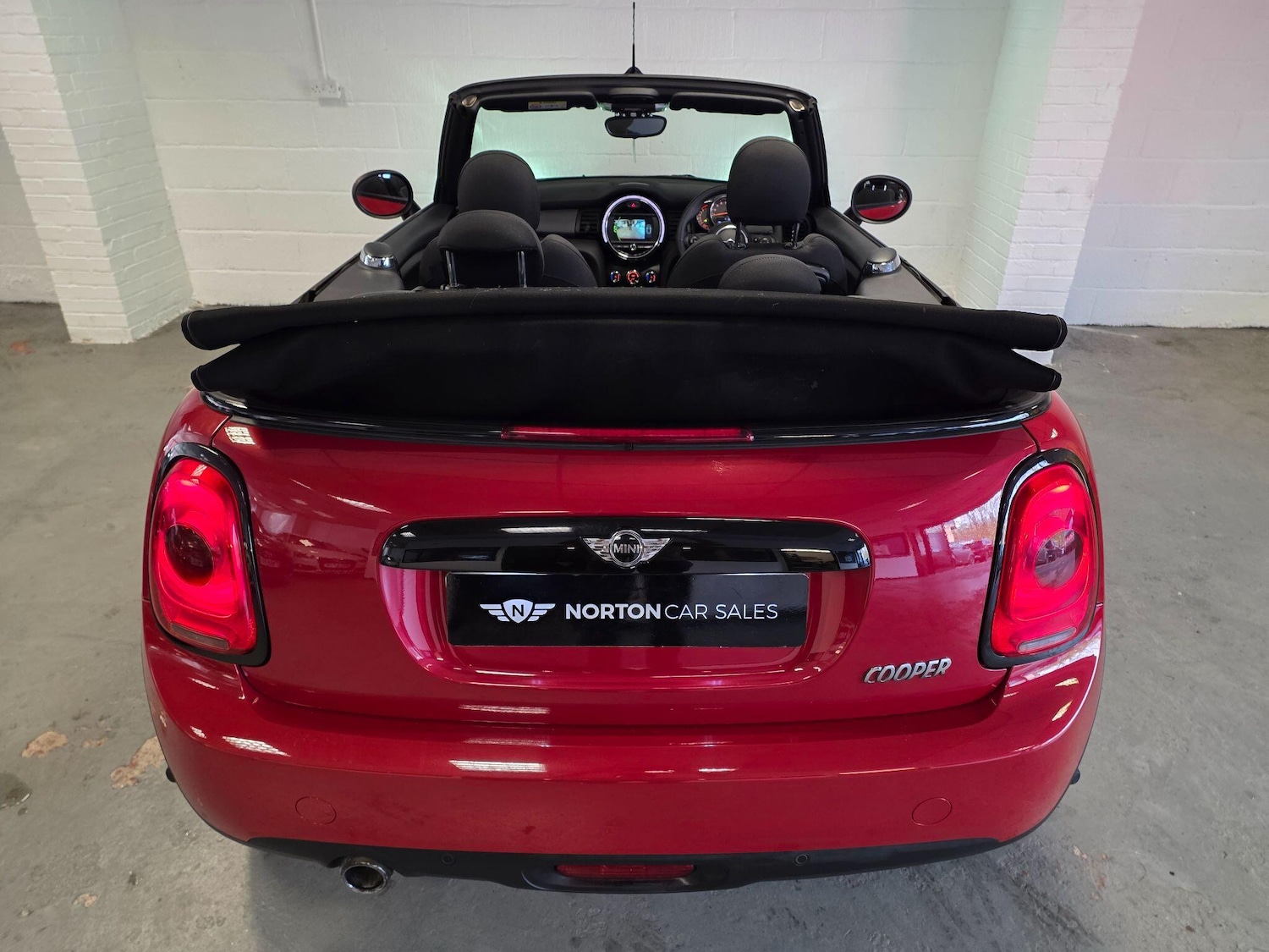Used MINI Convertible 2016 for sale - 78170981: Photo 25