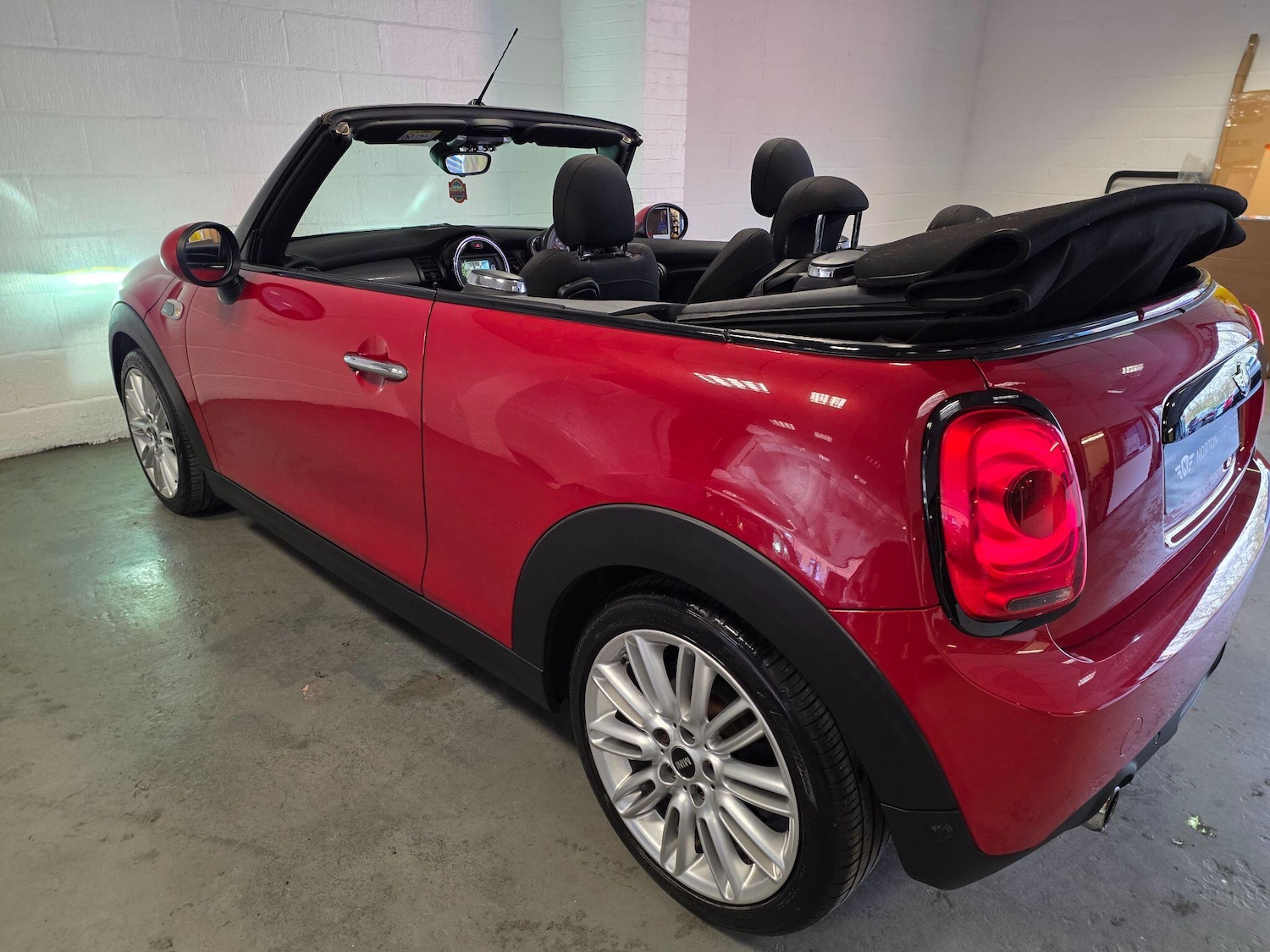 Used MINI Convertible 2016 for sale - 78170981: Photo 27