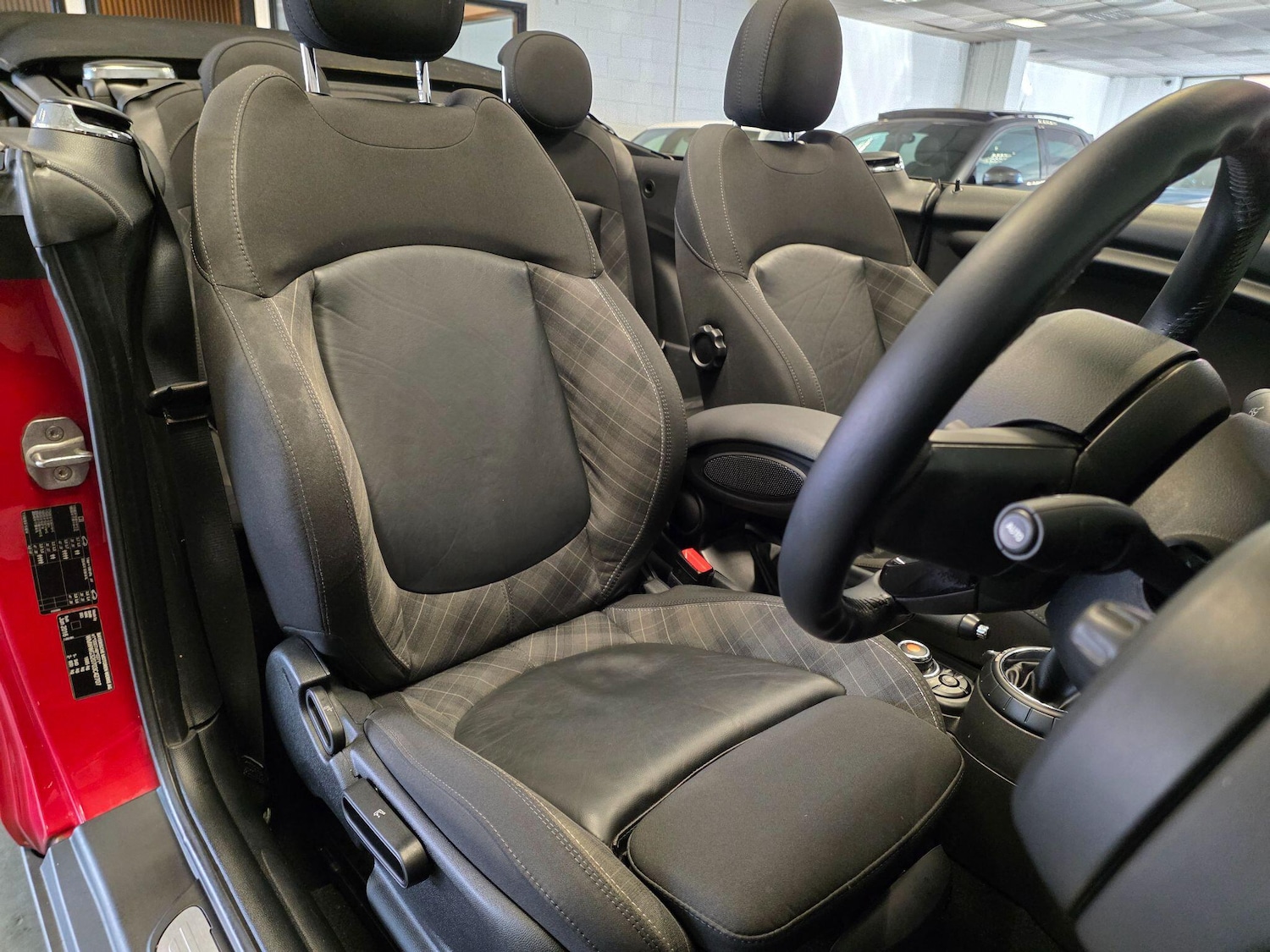 Used MINI Convertible 2016 for sale - 78170981: Photo 33