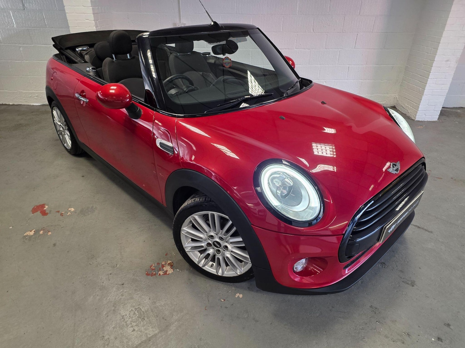 Used MINI Convertible 2016 for sale - 78170981: Photo 4