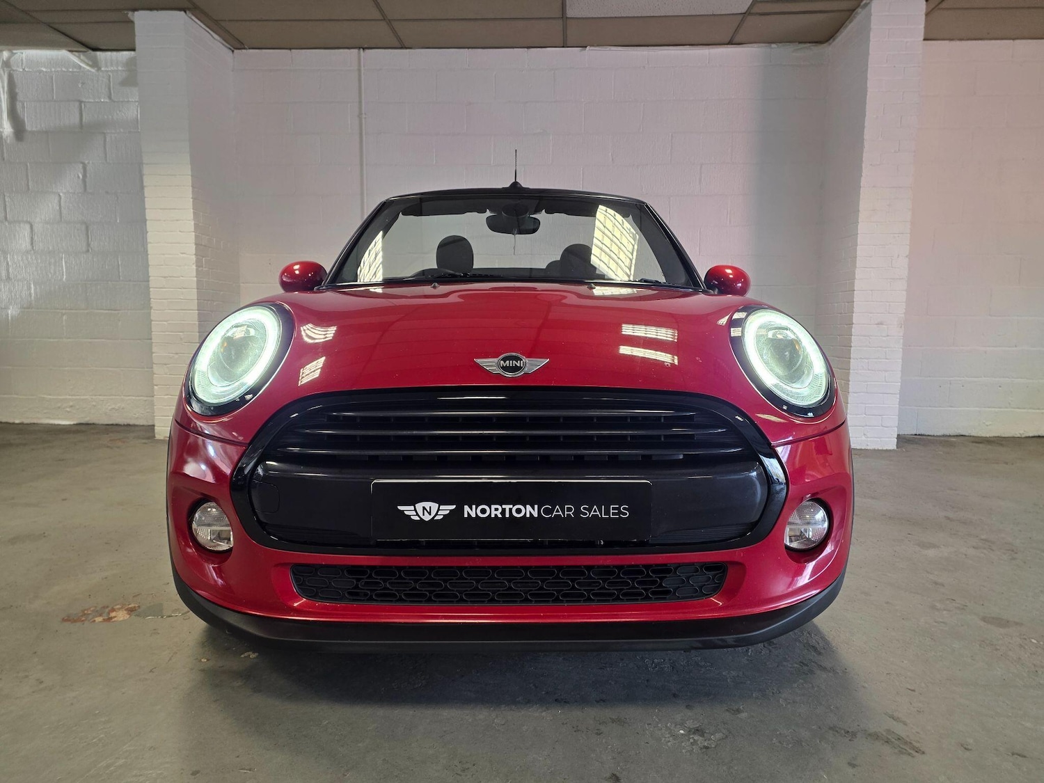 Used MINI Convertible 2016 for sale - 78170981: Photo 9