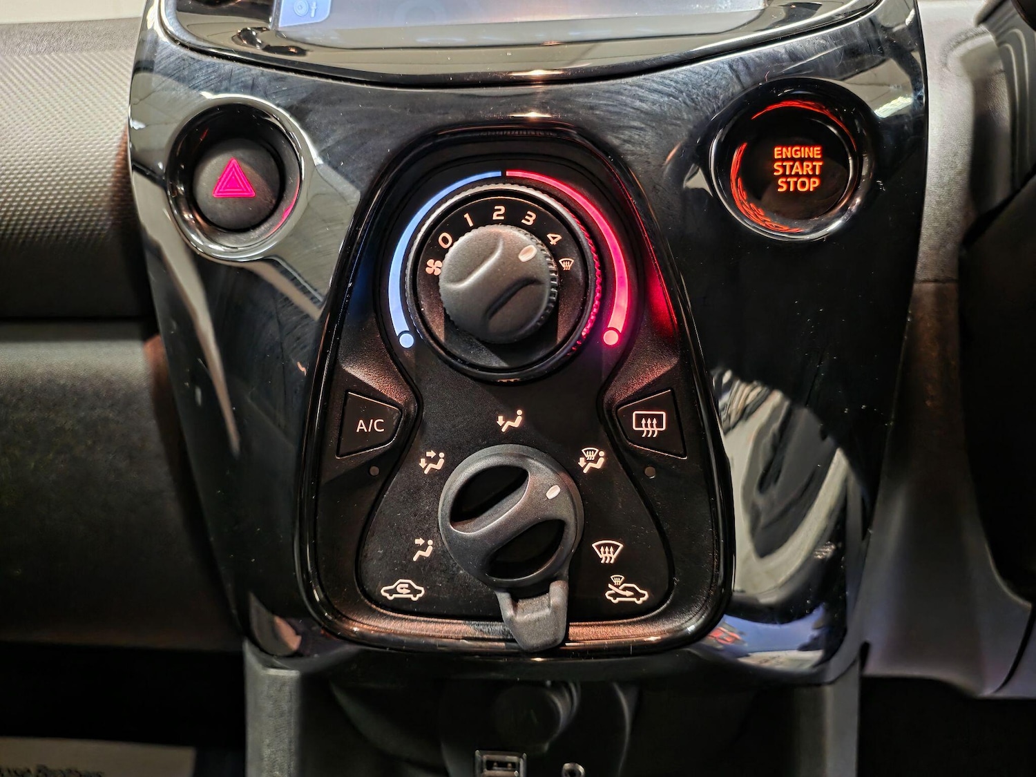 Used Peugeot 108 2018 for sale - 77267697: Photo 61