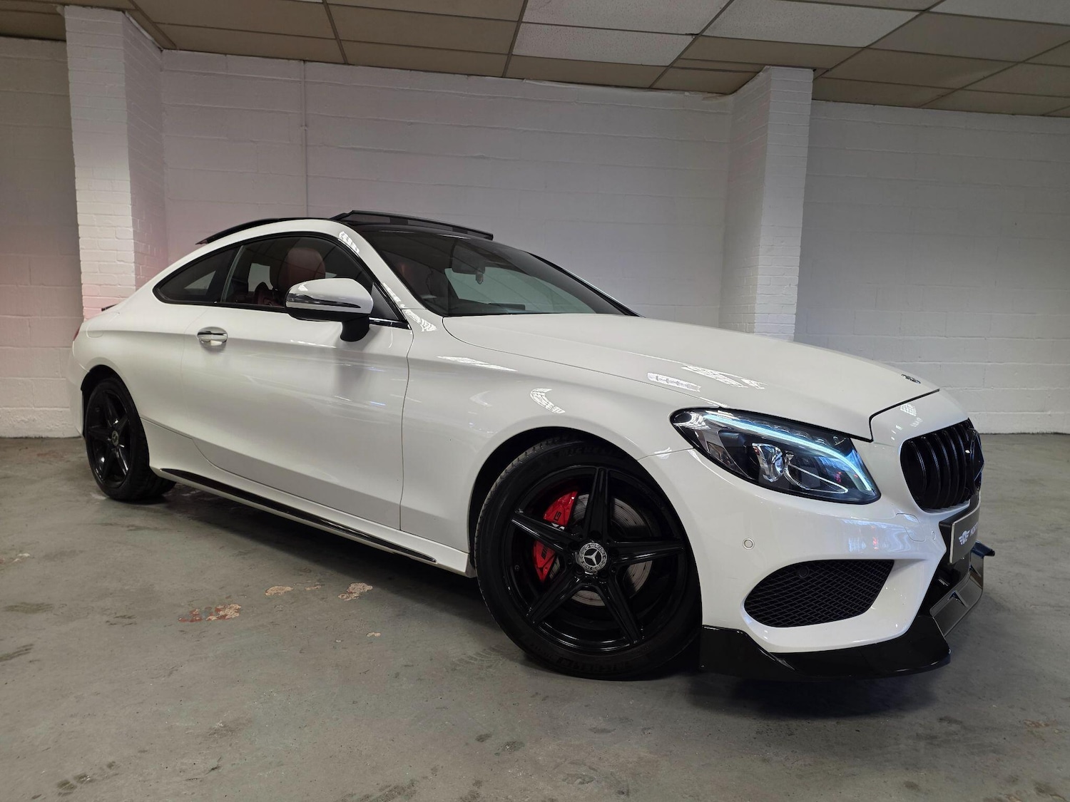 Used Mercedes-Benz C Class 2017 for sale - 77315188: Photo 2