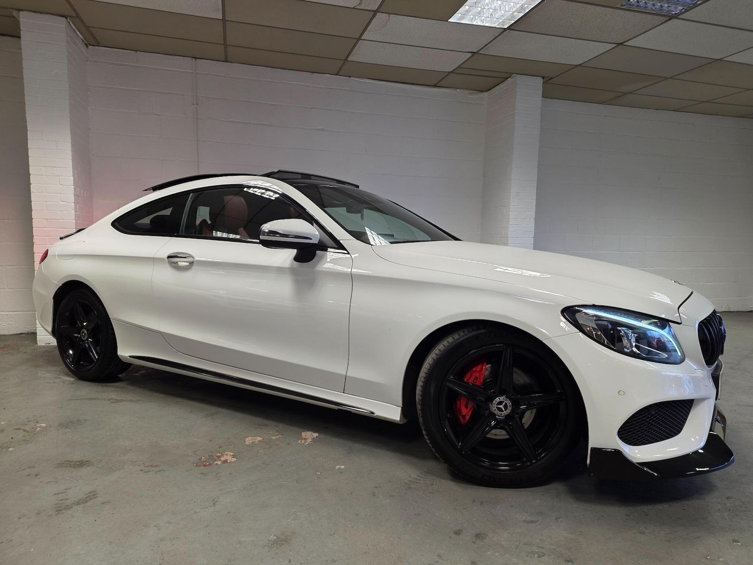 Used Mercedes-Benz C Class 2017 for sale - 77315188: Photo 3