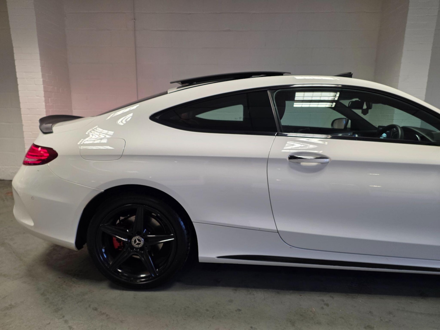 Used Mercedes-Benz C Class 2017 for sale - 77315188: Photo 8