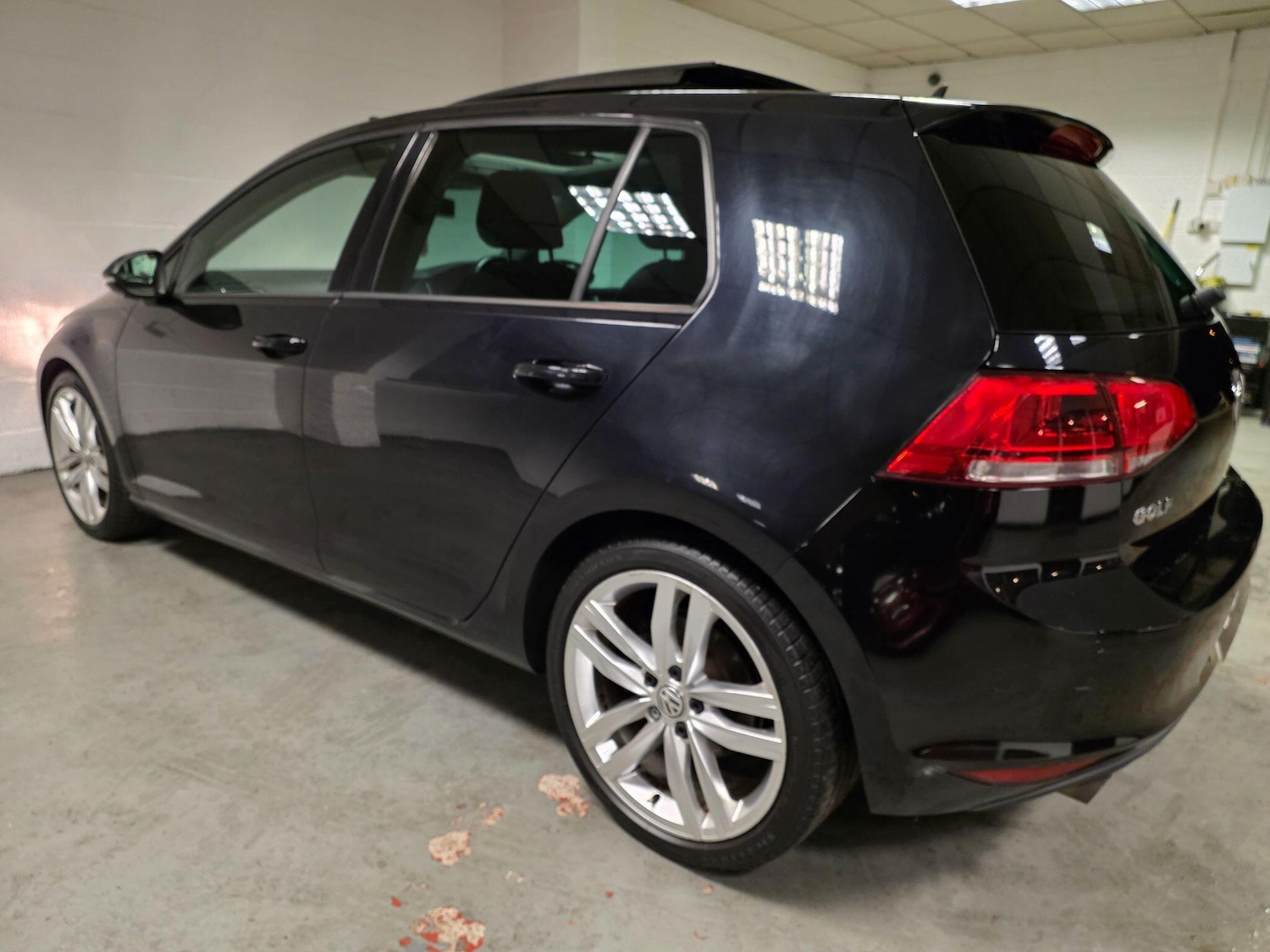 Used Volkswagen Golf 2016 for sale - 77029502: Photo 27