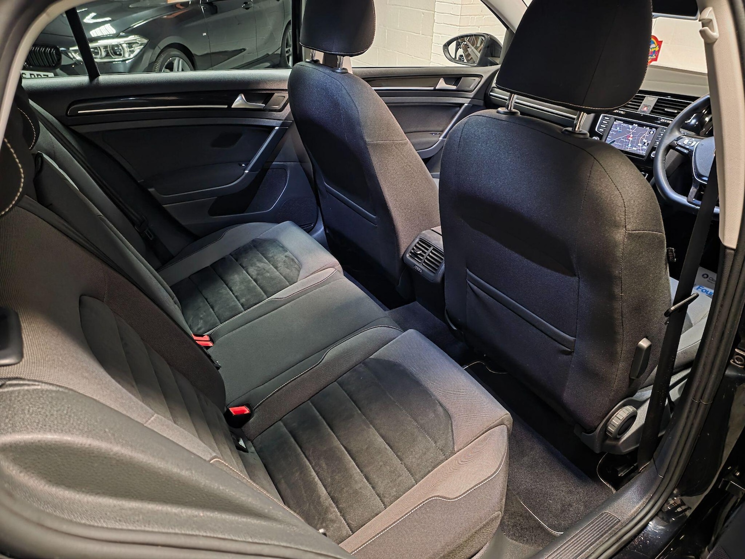 Used Volkswagen Golf 2016 for sale - 77029502: Photo 35