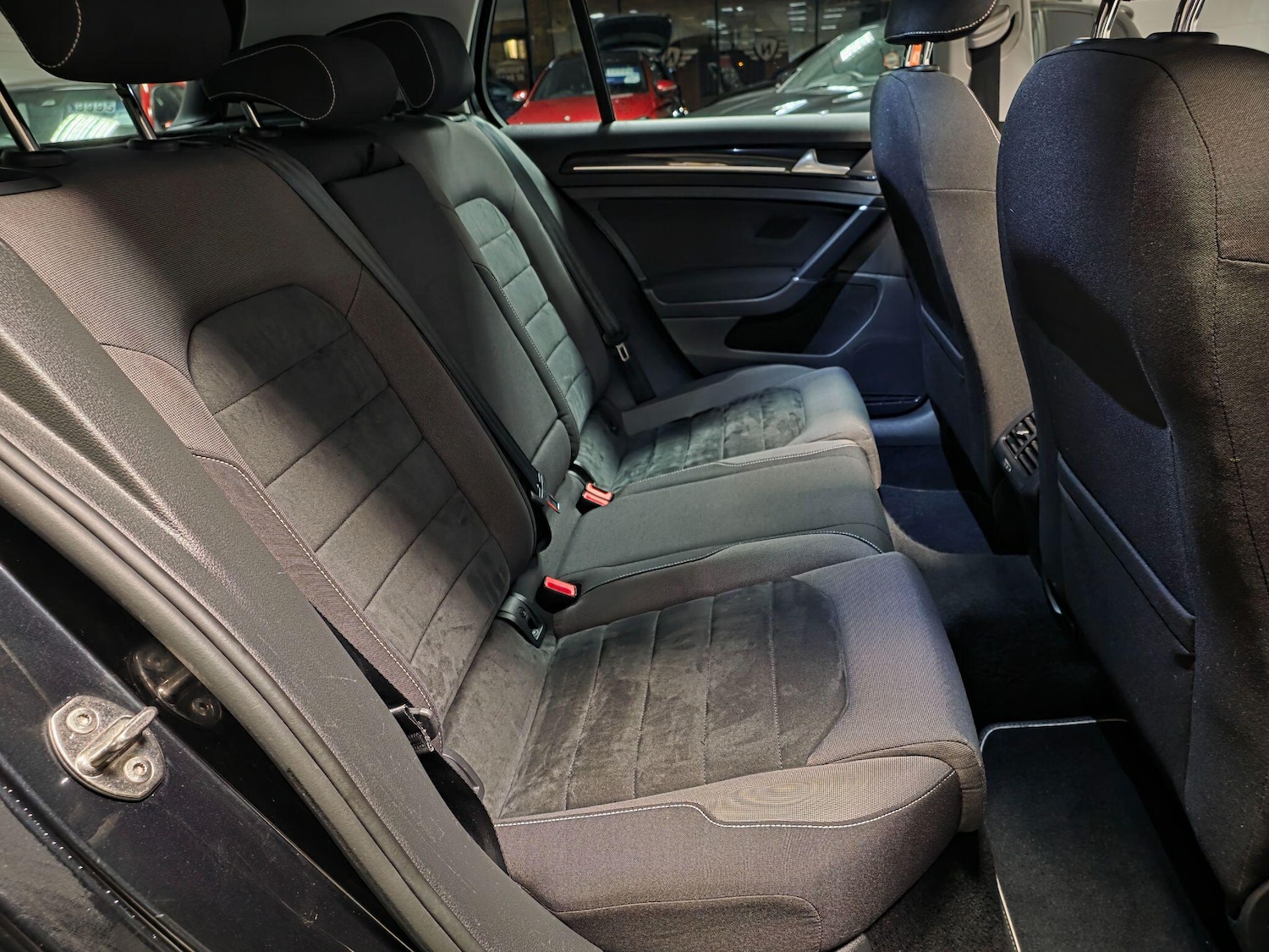 Used Volkswagen Golf 2016 for sale - 77029502: Photo 36