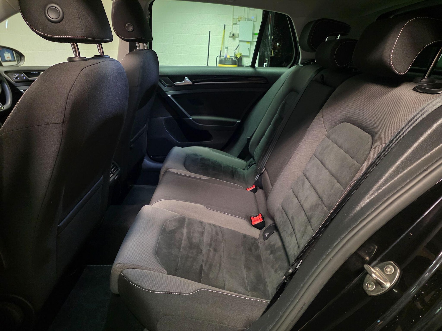 Used Volkswagen Golf 2016 for sale - 77029502: Photo 39