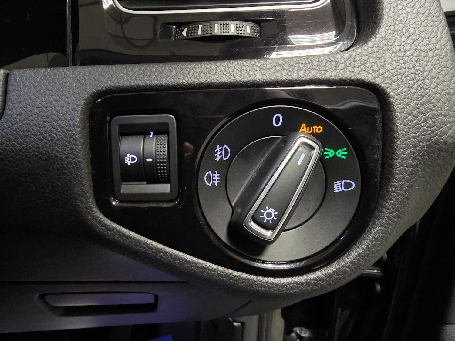 Used Volkswagen Golf 2016 for sale - 77029502: Photo 51