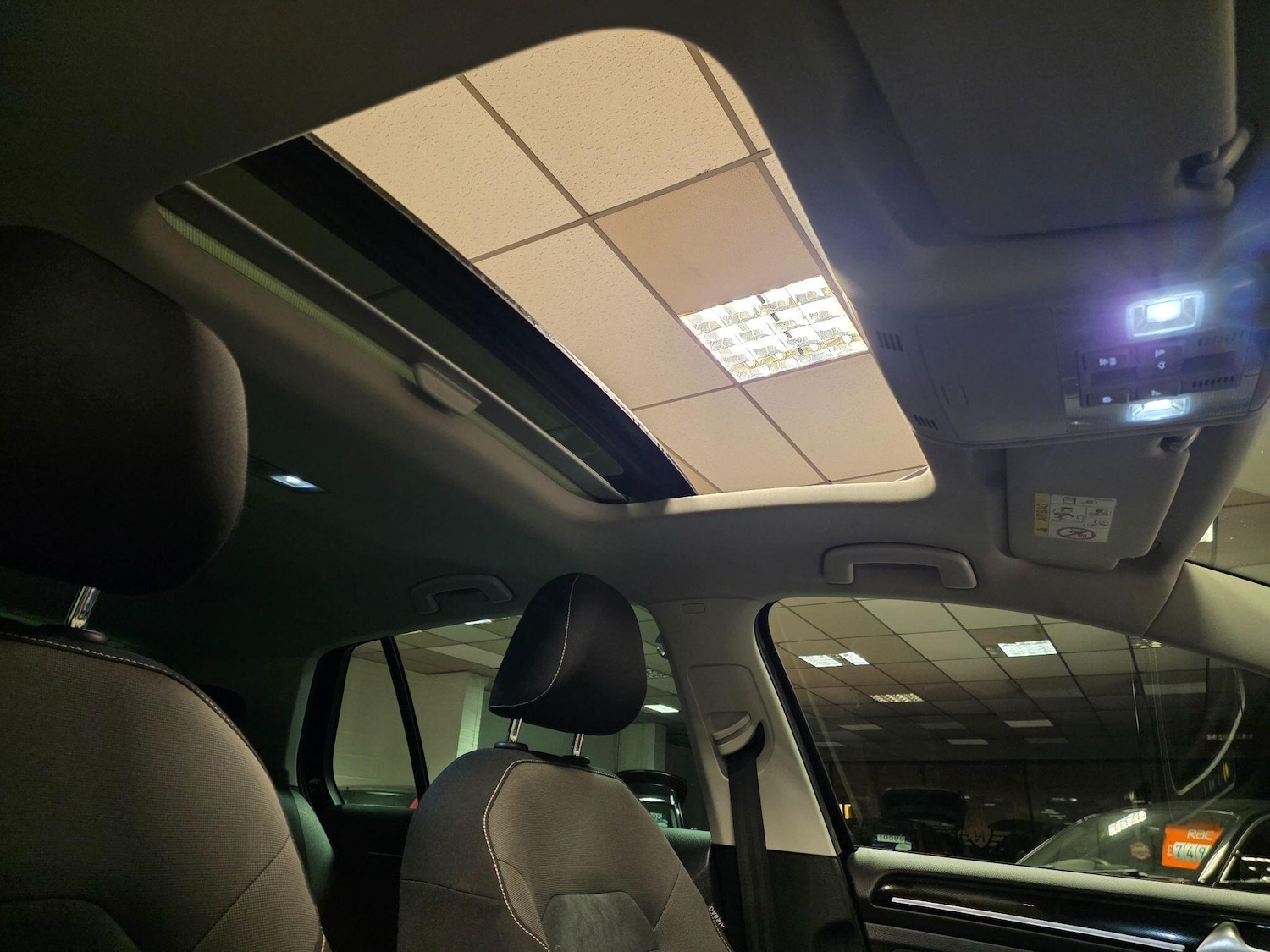 Used Volkswagen Golf 2016 for sale - 77029502: Photo 53