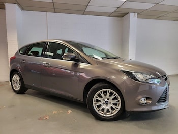 Used Ford Focus 2011 for sale - 75247110: Photo