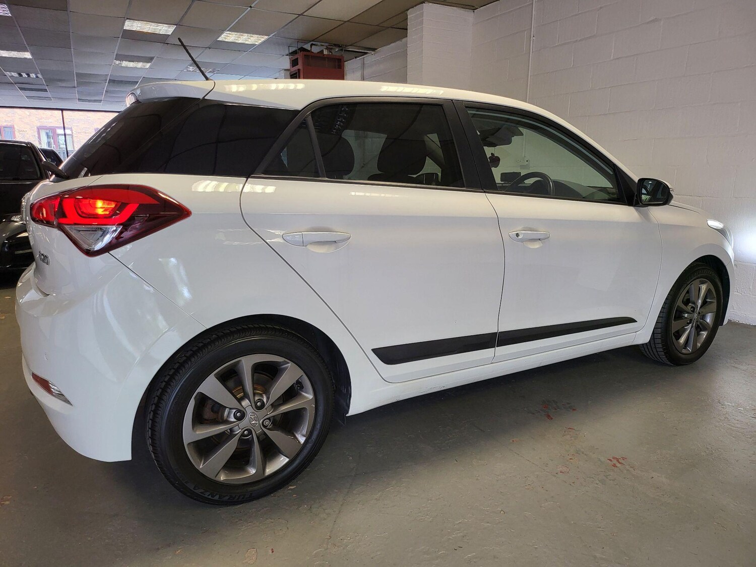 Vehicle 21
