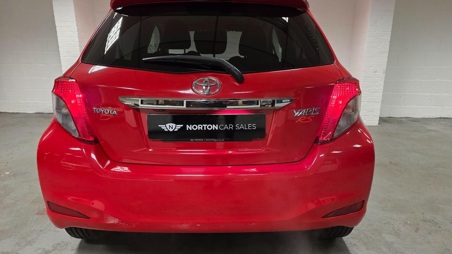 Used Toyota Yaris 2012 for sale - 77695674: Photo 24