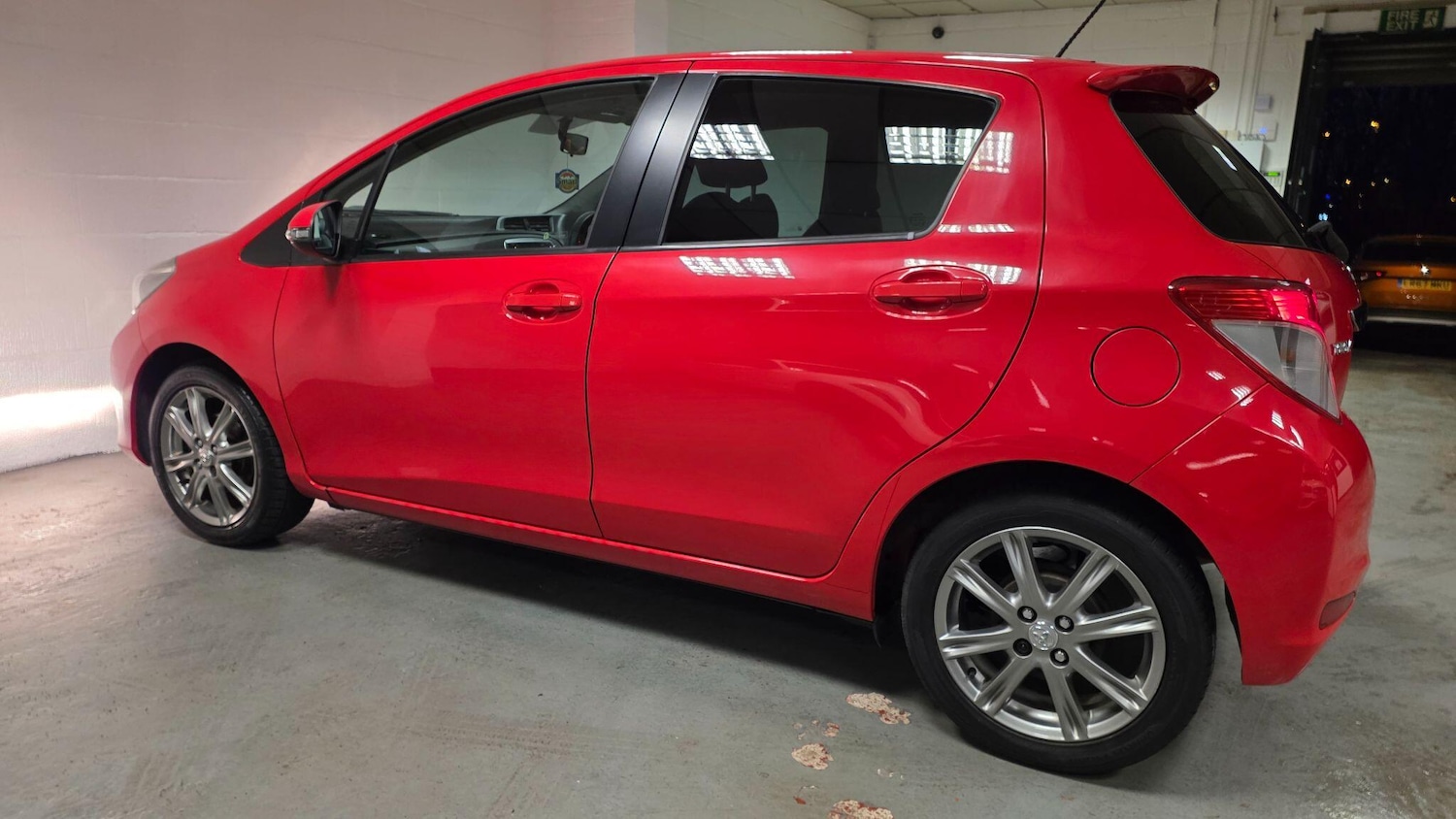 Used Toyota Yaris 2012 for sale - 77695674: Photo 27