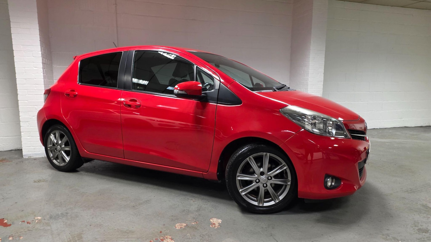 Used Toyota Yaris 2012 for sale - 77695674: Photo 3